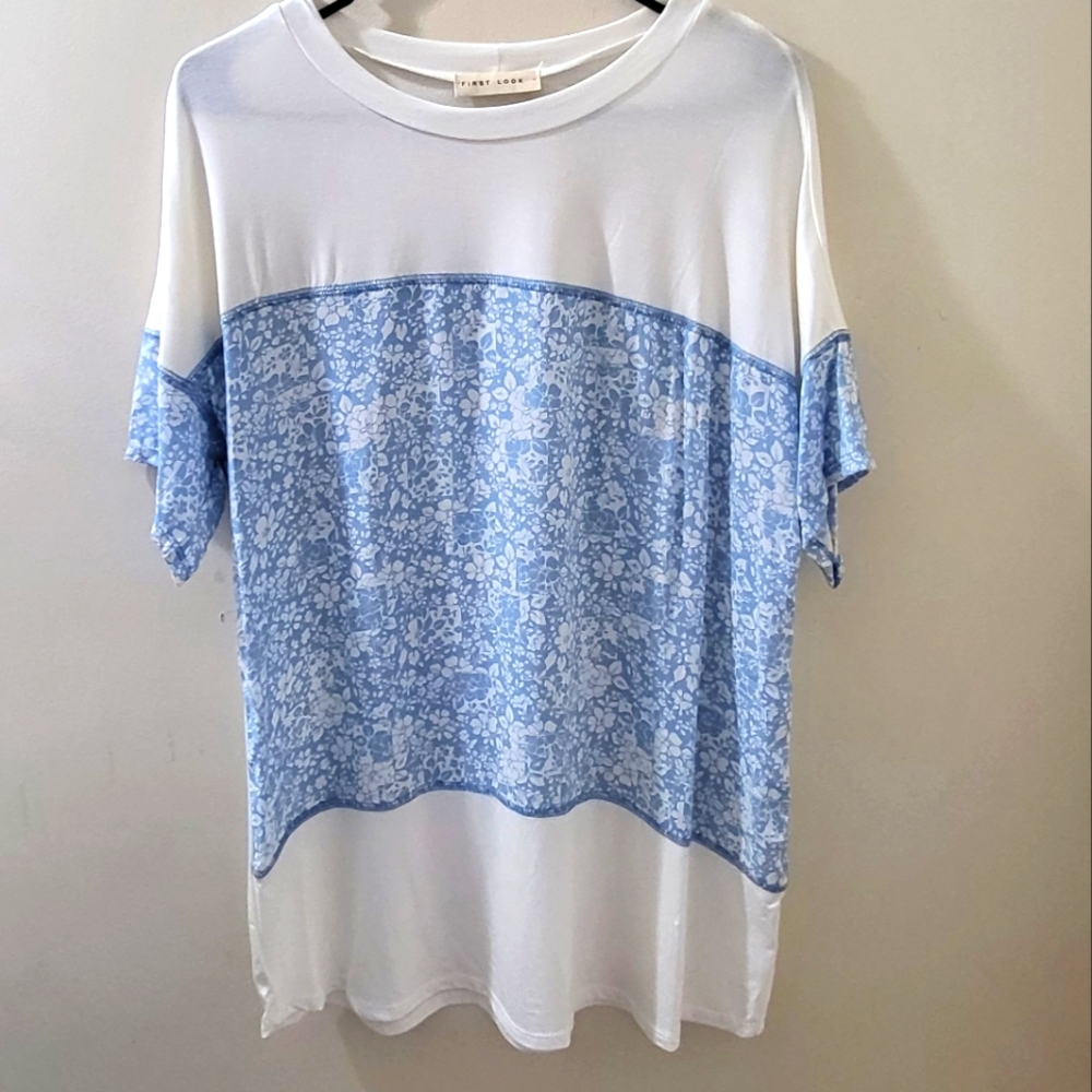 FIRST LOOK NWOT WOMENS M